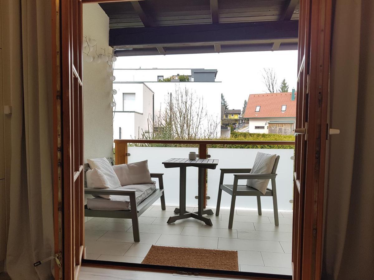 Wohnung Mit Balkon In Velden - Appartment Berge Bytilly เวลเดน อัม เวิร์ทเทอร์ซี ภายนอก รูปภาพ