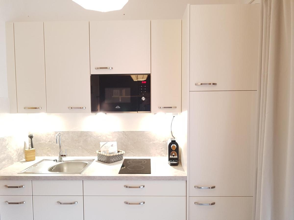 Wohnung Mit Balkon In Velden - Appartment Berge Bytilly เวลเดน อัม เวิร์ทเทอร์ซี ภายนอก รูปภาพ