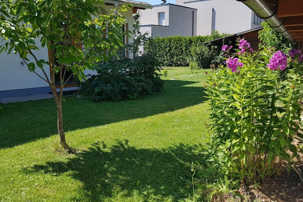 Wohnung Mit Balkon In Velden - Appartment Berge Bytilly เวลเดน อัม เวิร์ทเทอร์ซี ภายนอก รูปภาพ